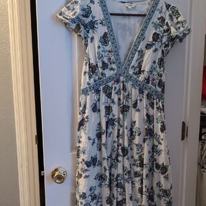 Max Studio Blue and White Floral Maxi Dress